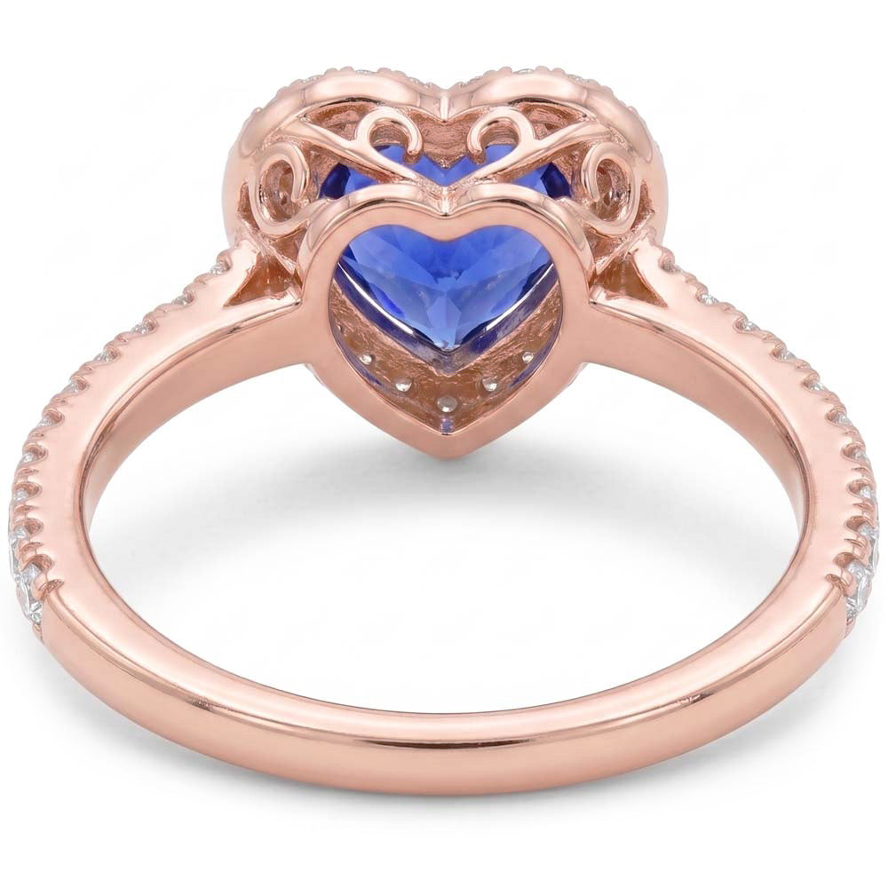 Anello con 3 carati un cuore di zaffiro blu con accenti di diamanti in oro rosa 14K