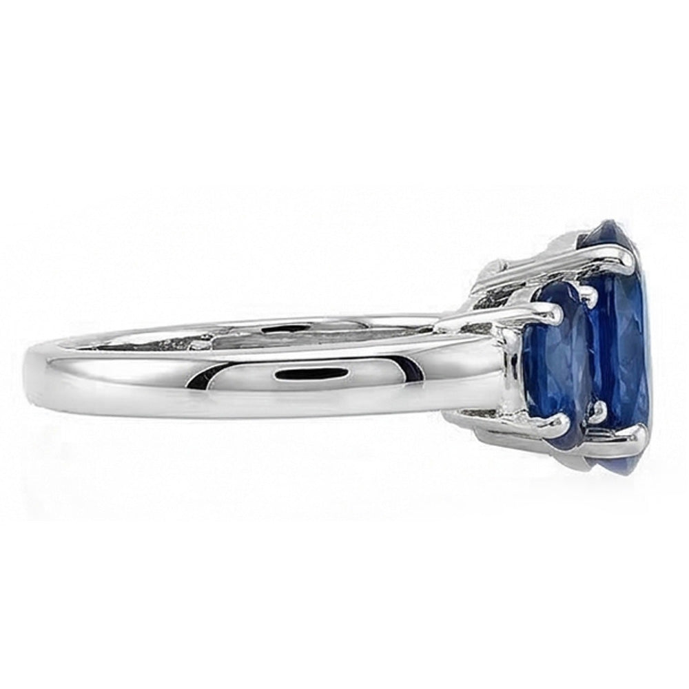 vero oval diamante 4carati anello vista dall'alto