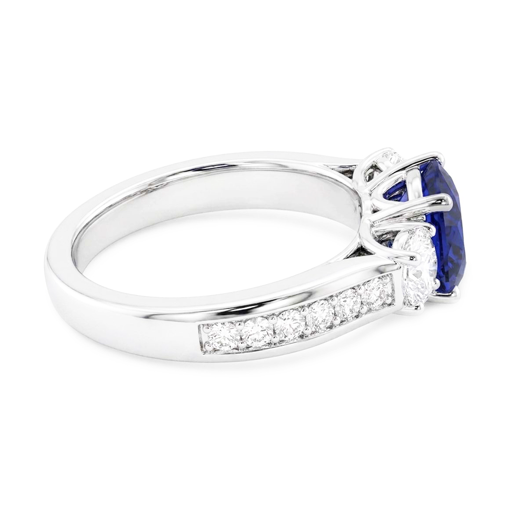 Anello con 3 pietre preziose in stile cuscino zaffiro e diamanti 3.50 carati