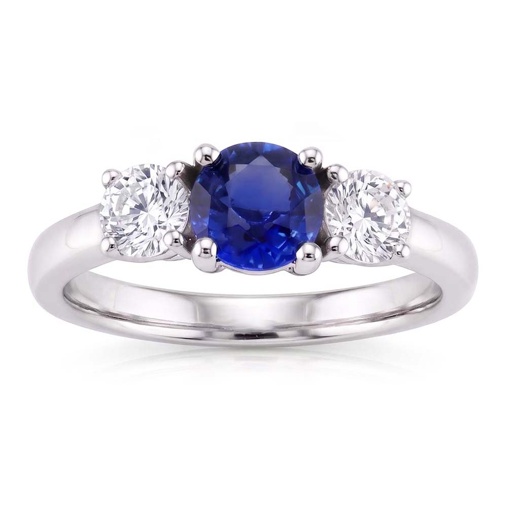 Anello con 3 pietre preziose. zaffiro rotondo dello Sri Lanka. diamante da 2.50 carati