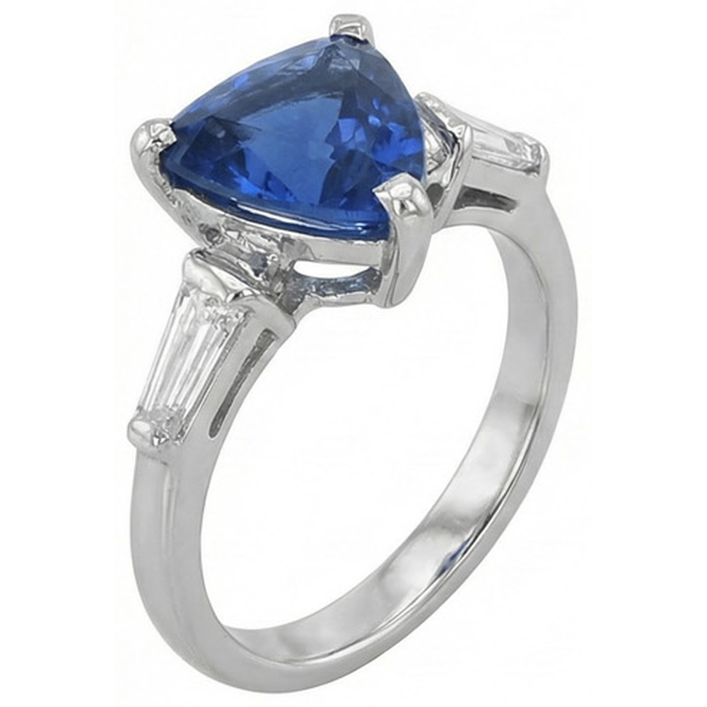 Anello con 3 trilioni di pietre zaffiri affusolati diamanti baguette 4.50 carati