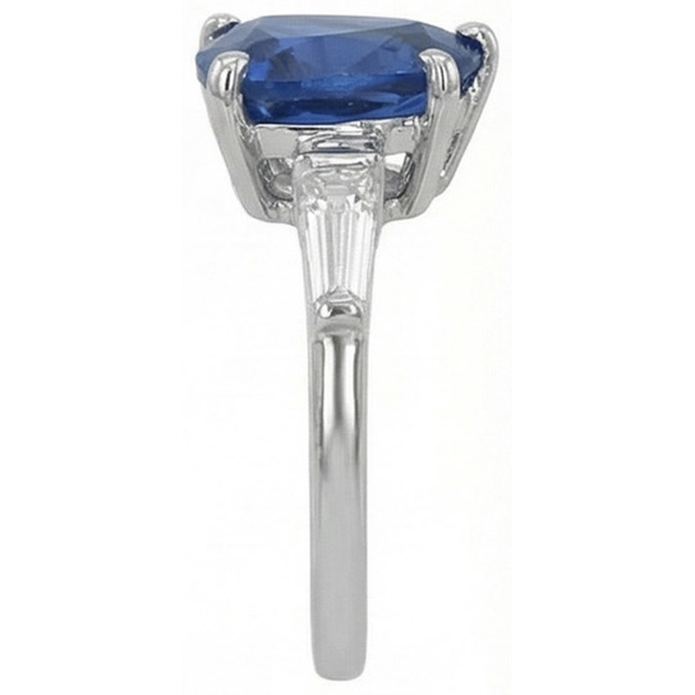 Anello con 3 trilioni di pietre zaffiri affusolati diamanti baguette 4.50 carati