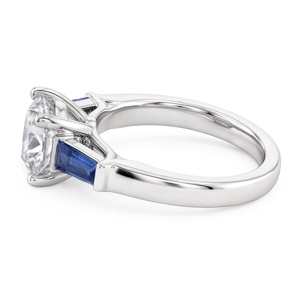 Anello con Diamante Zaffiro Blu Naturale da 3,20 ct. 3 Pietra