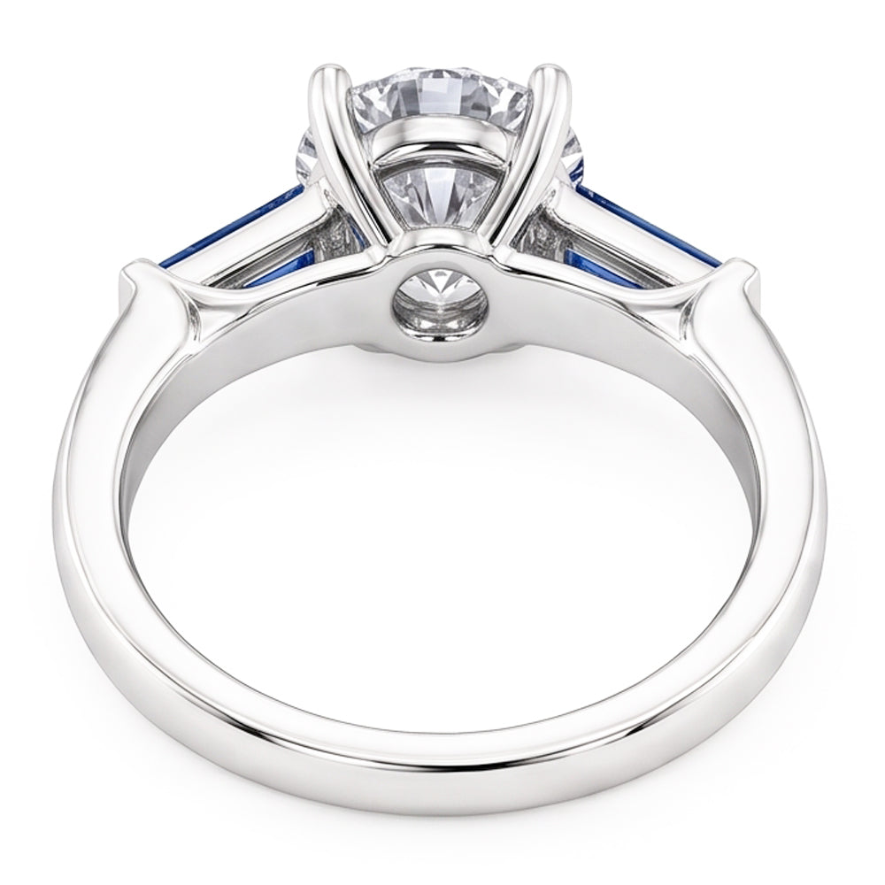 Anello con Diamante Zaffiro Blu Naturale da 3,20 ct. 3 Pietra