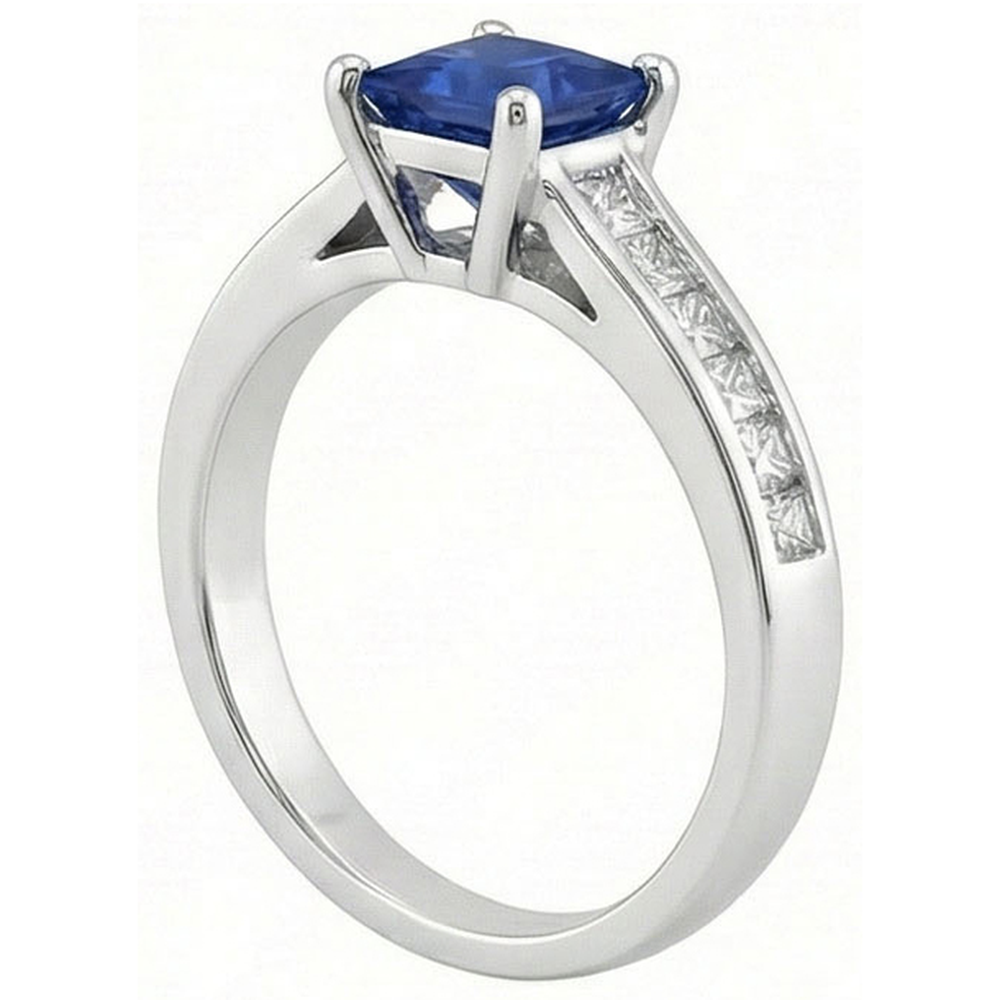 Anello con Zaffiro Princess Cut
