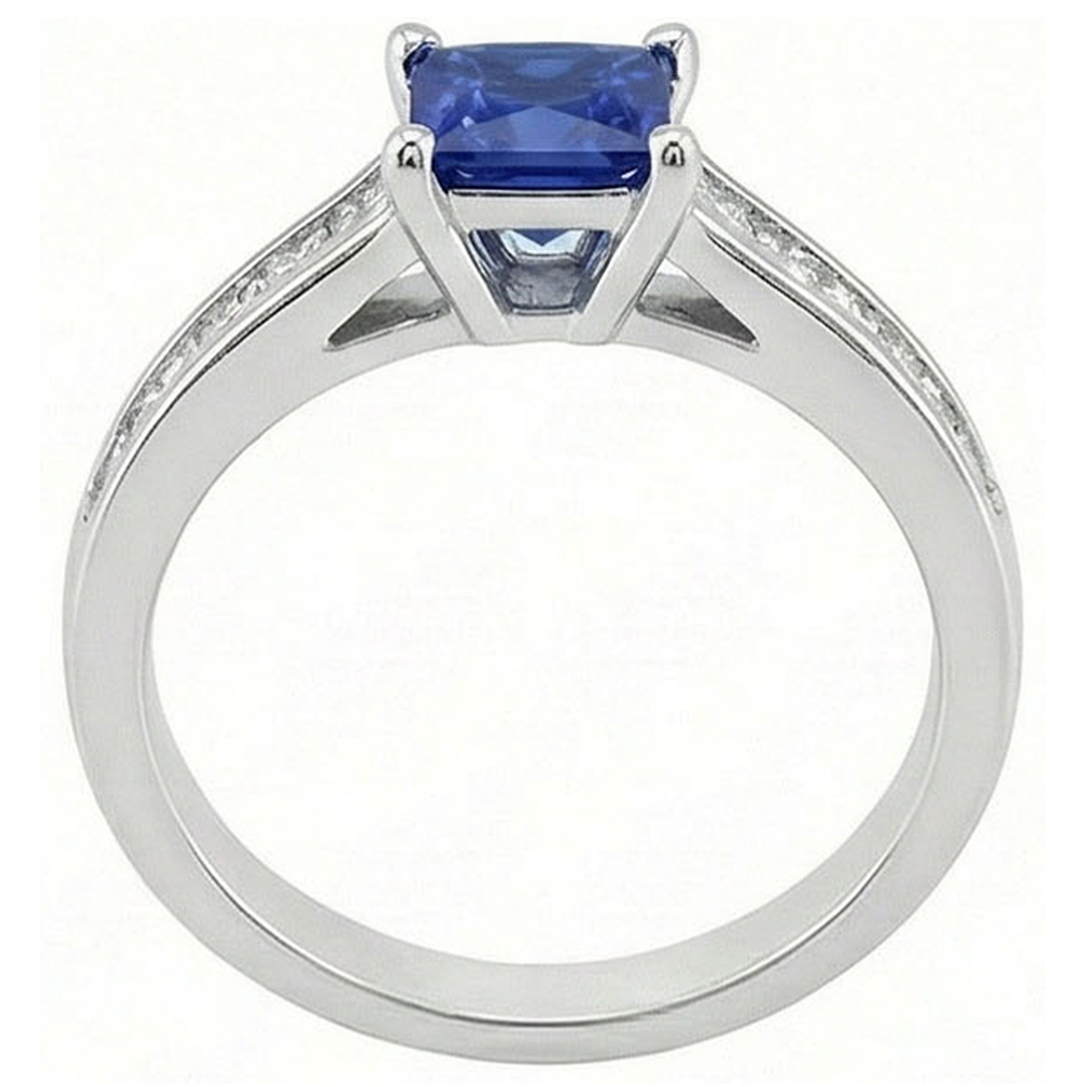 Anello con Zaffiro Princess Cut