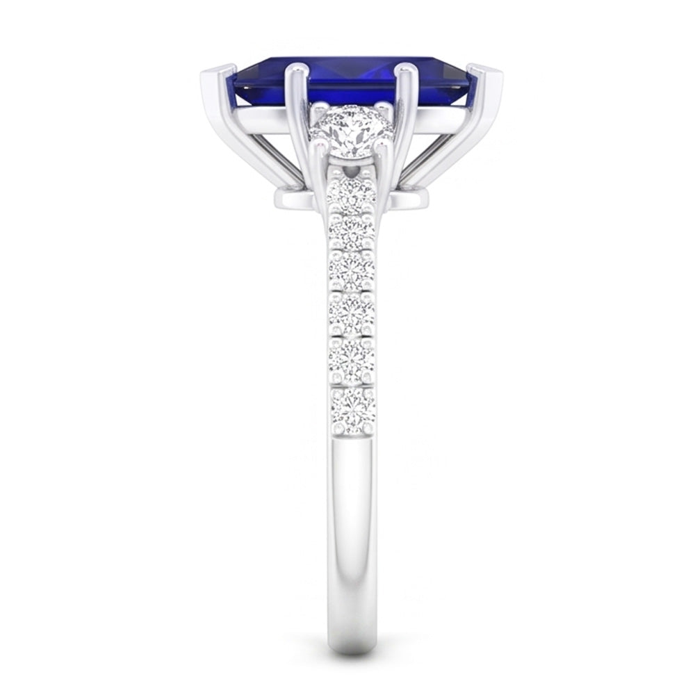 Anello con Zaffiro Taglio Marquise