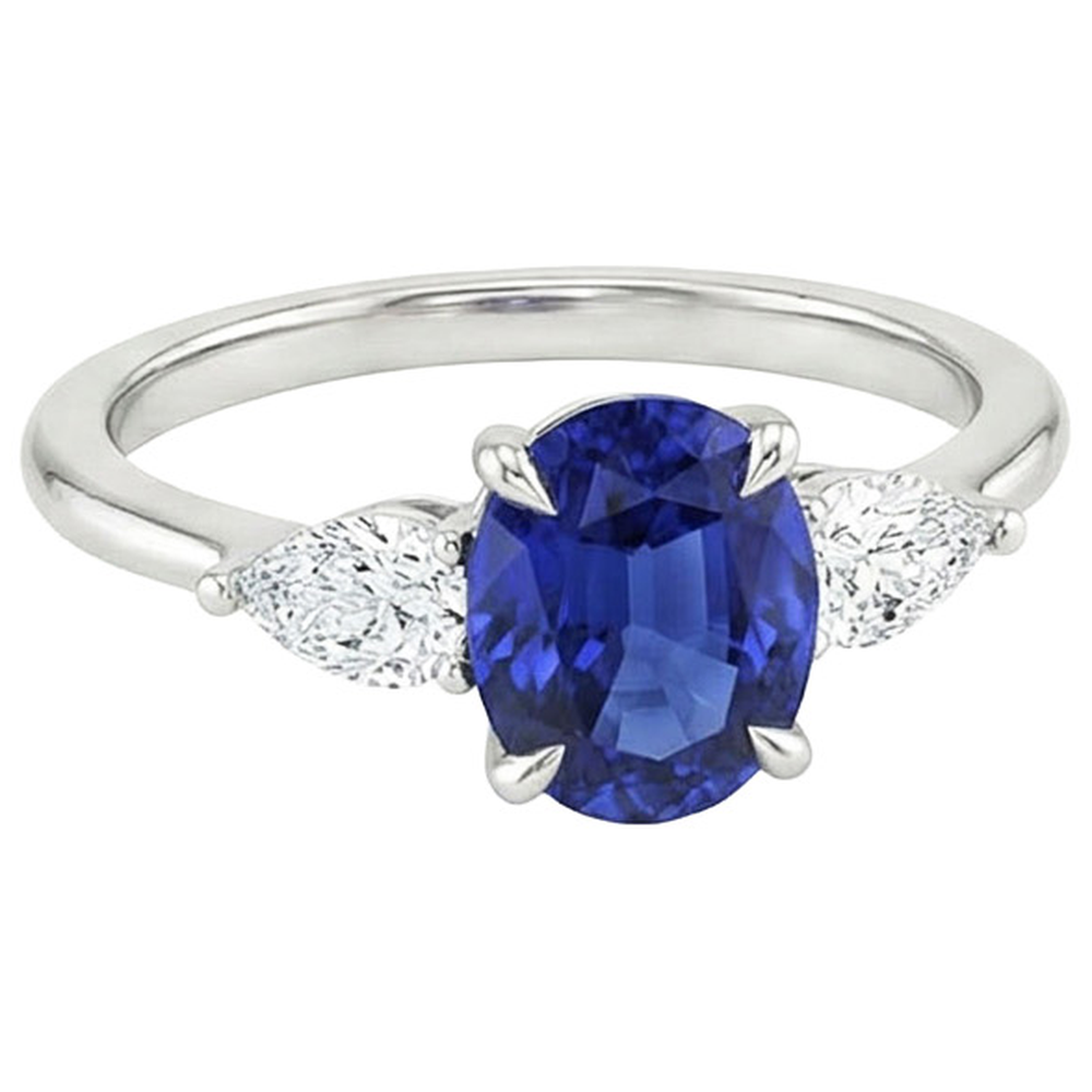 Anello con Zaffiro di Ceylon Taglio Ovale da 3,50 Carati e Tre Pietre di Diamanti Naturali Autentici ( non creati in laboratorio )