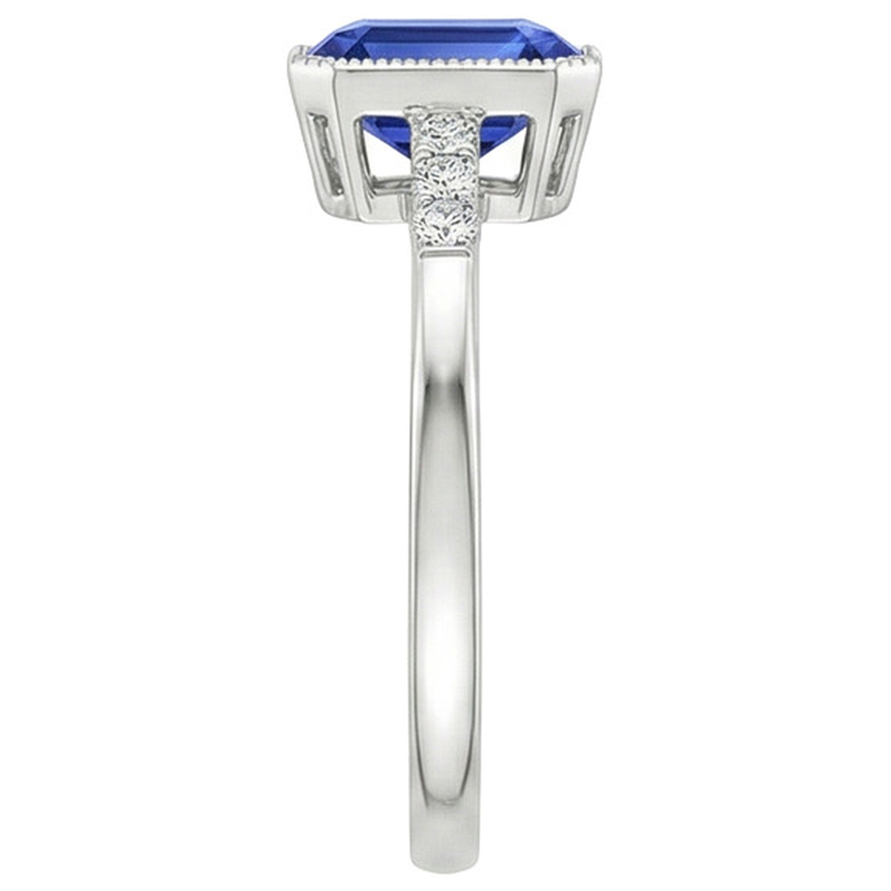 Anello con castone a taglio radiante Zaffiro Ceylon e diamante 3.50 carati
