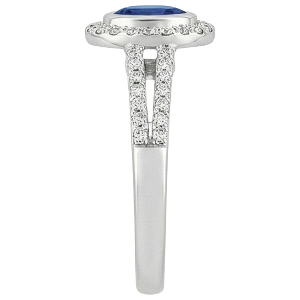 Anello con diamante Halo Set di castoni con zaffiro ovale di Ceylon 2.50 carati