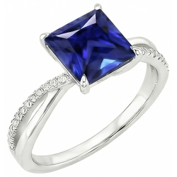 Anello con diamante Halo Zaffiro Ceylon 5.50 carati Princess con accenti