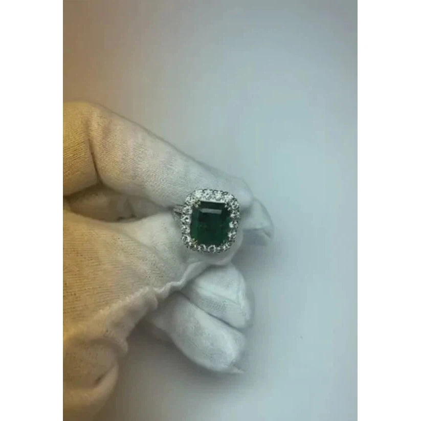 Anello con diamante Verde Smeraldo