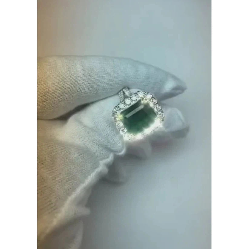 Anello con diamante Verde Smeraldo