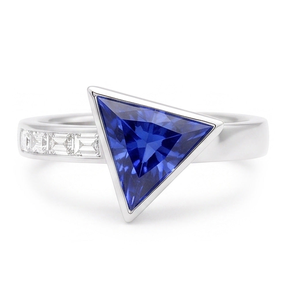 Anello con diamanti baguette Trilioni di castoni con zaffiro blu 1.75 carati