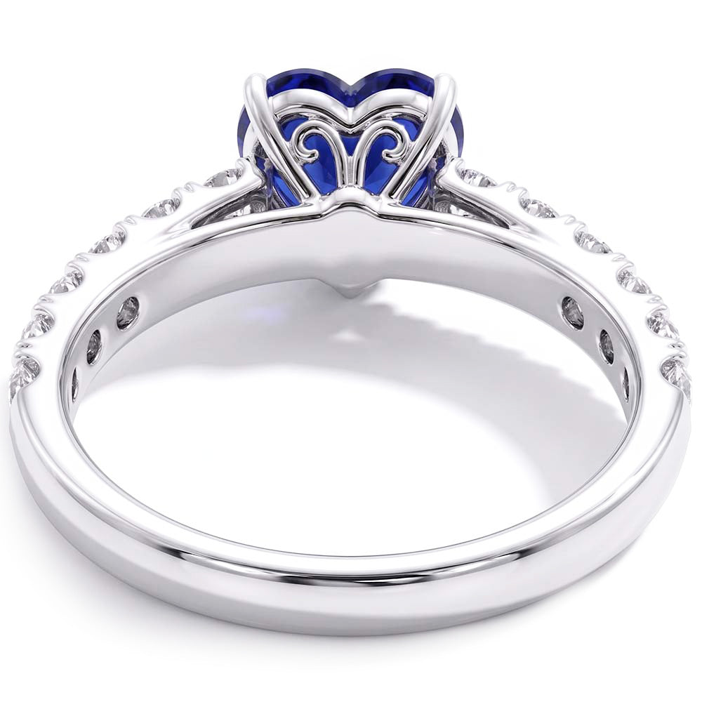 Anello con gemma di zaffiro a forma di cuore e accenti di diamanti a doppia pavé 3.50 carati