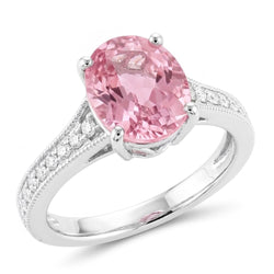 Anello con kunzite rosa e diamanti taglio ovale in oro bianco 14 kt 10.50 ct