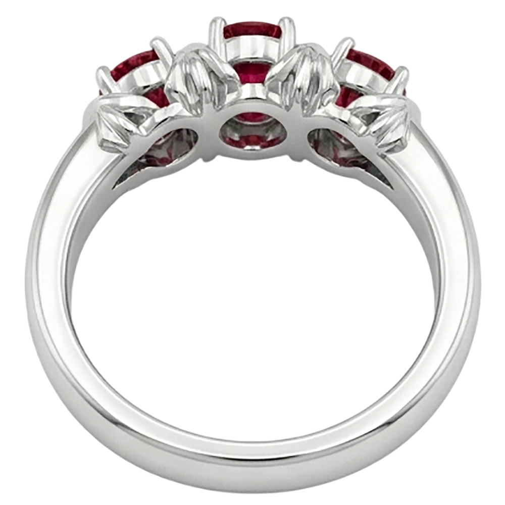 Anello con tre pietre Gioielli da donna con rubini stile antico 0.60 carati