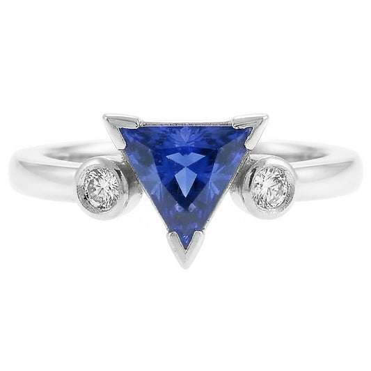 Anello con tre pietre Trillion V Prong Ceylon Sapphire 1,25 con oro bianco 14K