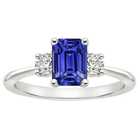 Anello con tre pietre preziose. diamante rotondo e zaffiro di Ceylon 3.50 carati