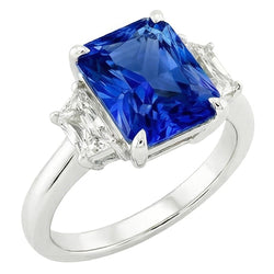 Anello con tre pietre preziose e zaffiro con diamanti radianti 3.50 carati