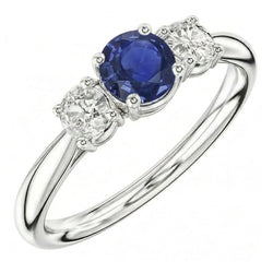 Anello con tre pietre tonde con zaffiri blu e diamanti da 1,50 carati e Oro Bianco 14K
