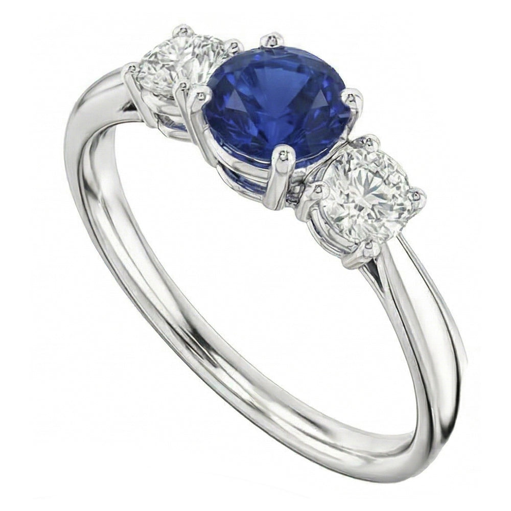 Anello con tre pietre tonde con zaffiri blu e diamanti da 1,50 carati e Oro Bianco 14K