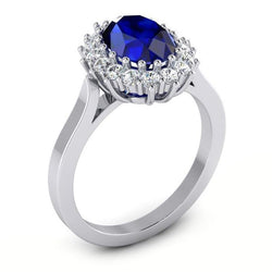 Anello con zaffiro Ceylon ovale da 3,50 carati e diamanti tondi in oro bianco 14K