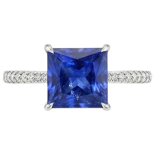 Anello con zaffiro Princess Ceylon e diamante rotondo 5.75 carati in oro bianco