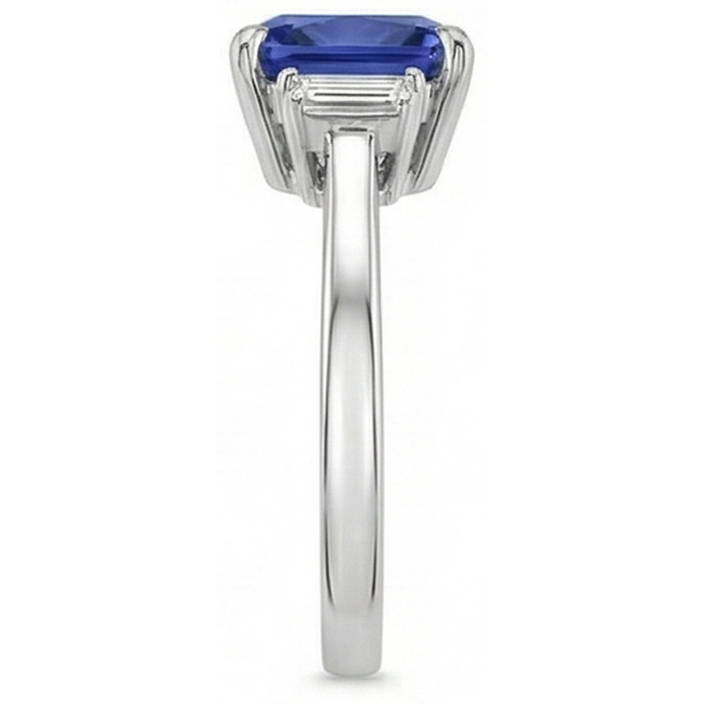 Anello con zaffiro blu 3,25 carati e tre diamanti in oro bianco 14K
