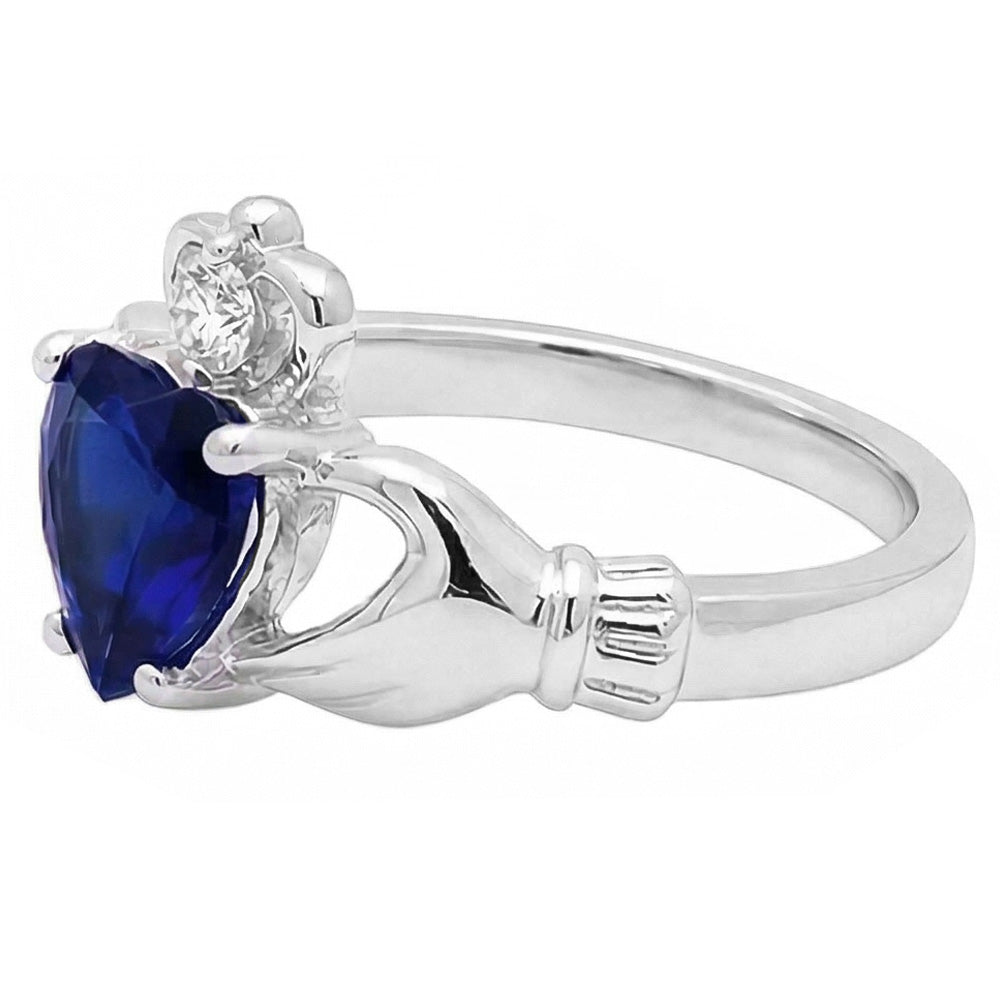 Anello con zaffiro blu a forma di cuore da 2,25 carati e diamante in oro bianco 14K