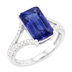 Anello con zaffiro blu con pietra preziosa smeraldo 4,50 carati con gambo diviso in oro bianco