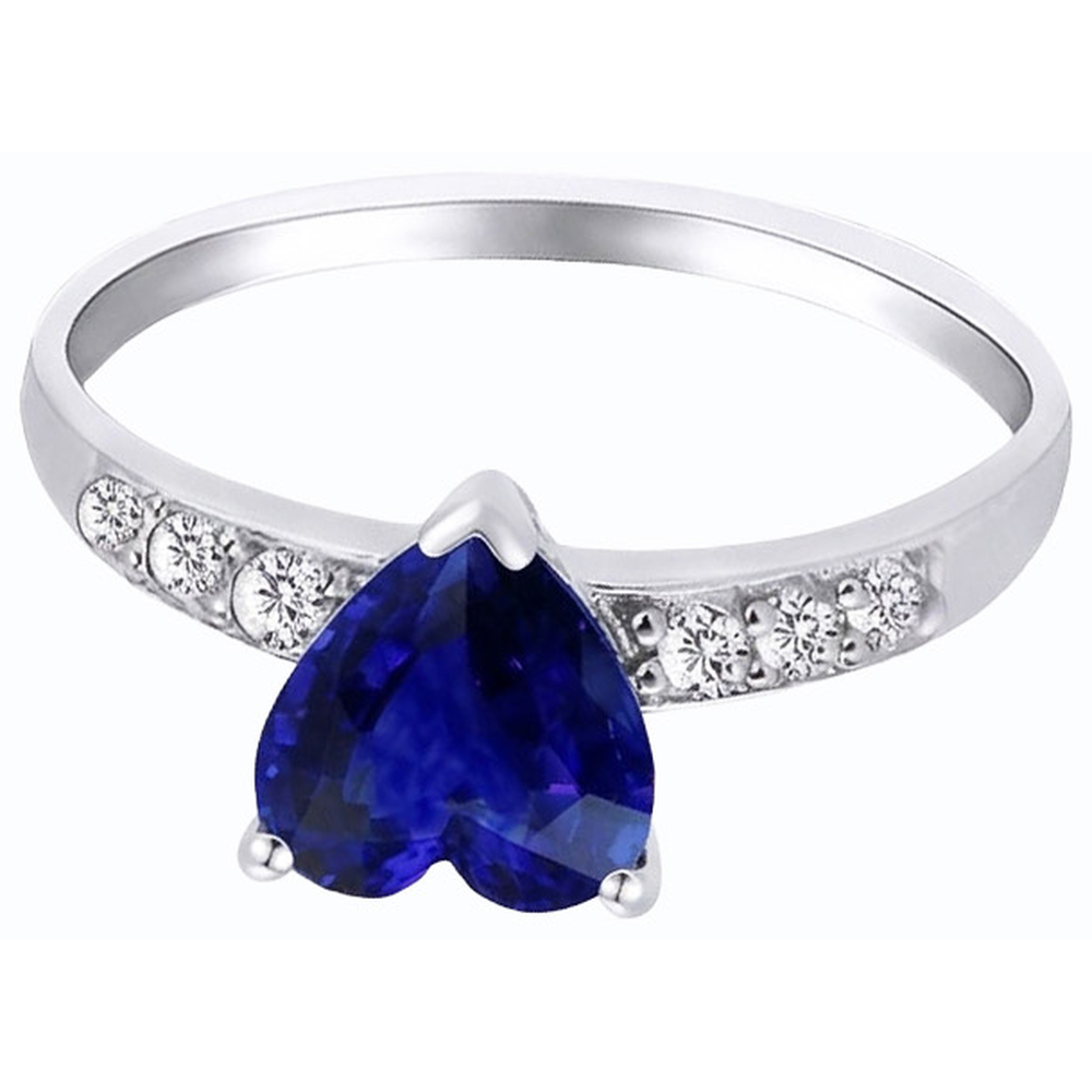 Anello con zaffiro blu cuore da 2,25 carati e accenti di pietre preziose di diamanti