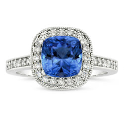 Anello con zaffiro blu cuscino da 3,40 carati dello Sri Lanka e diamanti in oro bianco 14K