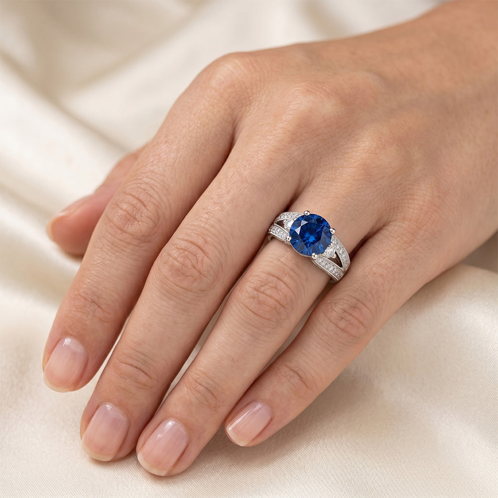 Anello con zaffiro blu di Ceylon 4 carati e diamante in oro bianco 14K