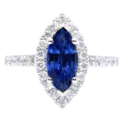 Anello con zaffiro blu marquise dello Sri Lanka da 2,60 carati e diamante rotondo