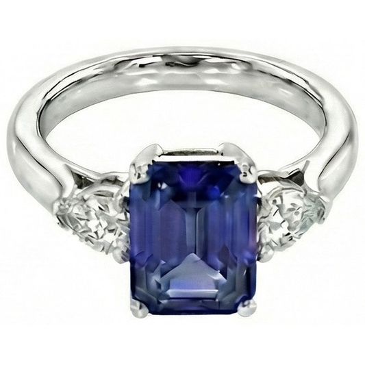 Anello con zaffiro blu pera da 3,50 carati e diamanti Tre gioielli in pietra