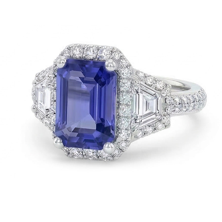 Anello con zaffiro blu smeraldo Halo 4.50 carati trapezoidale e diamanti rotondi