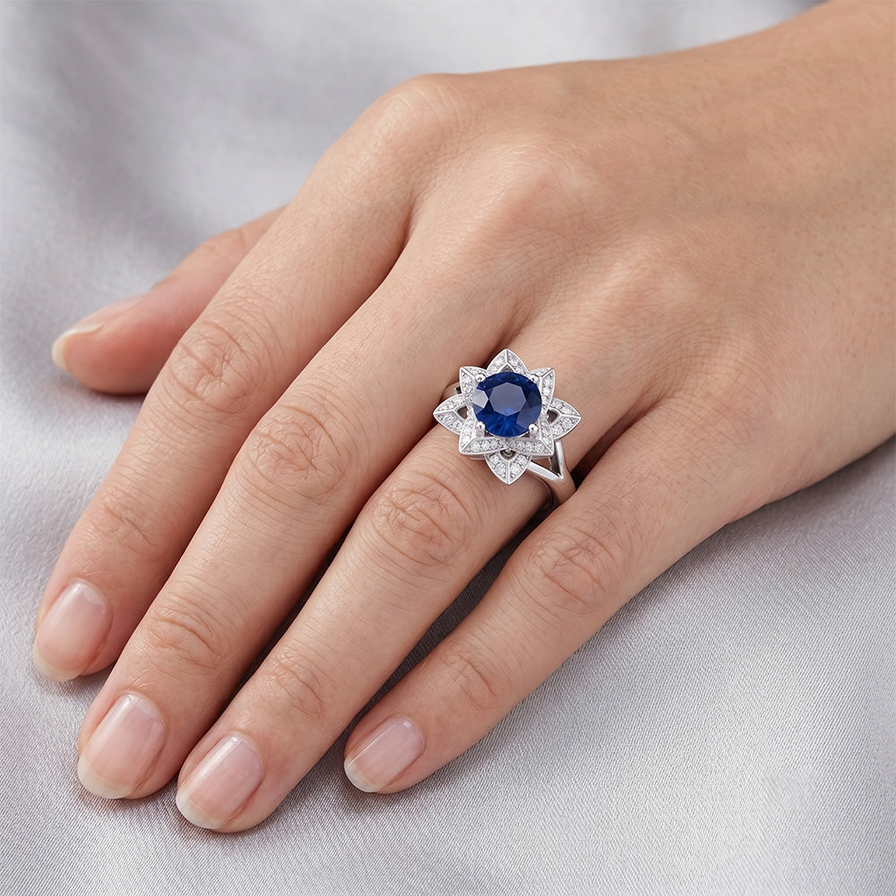 Anello con zaffiro dello Sri Lanka 3 carati e diamanti in oro bianco 14K