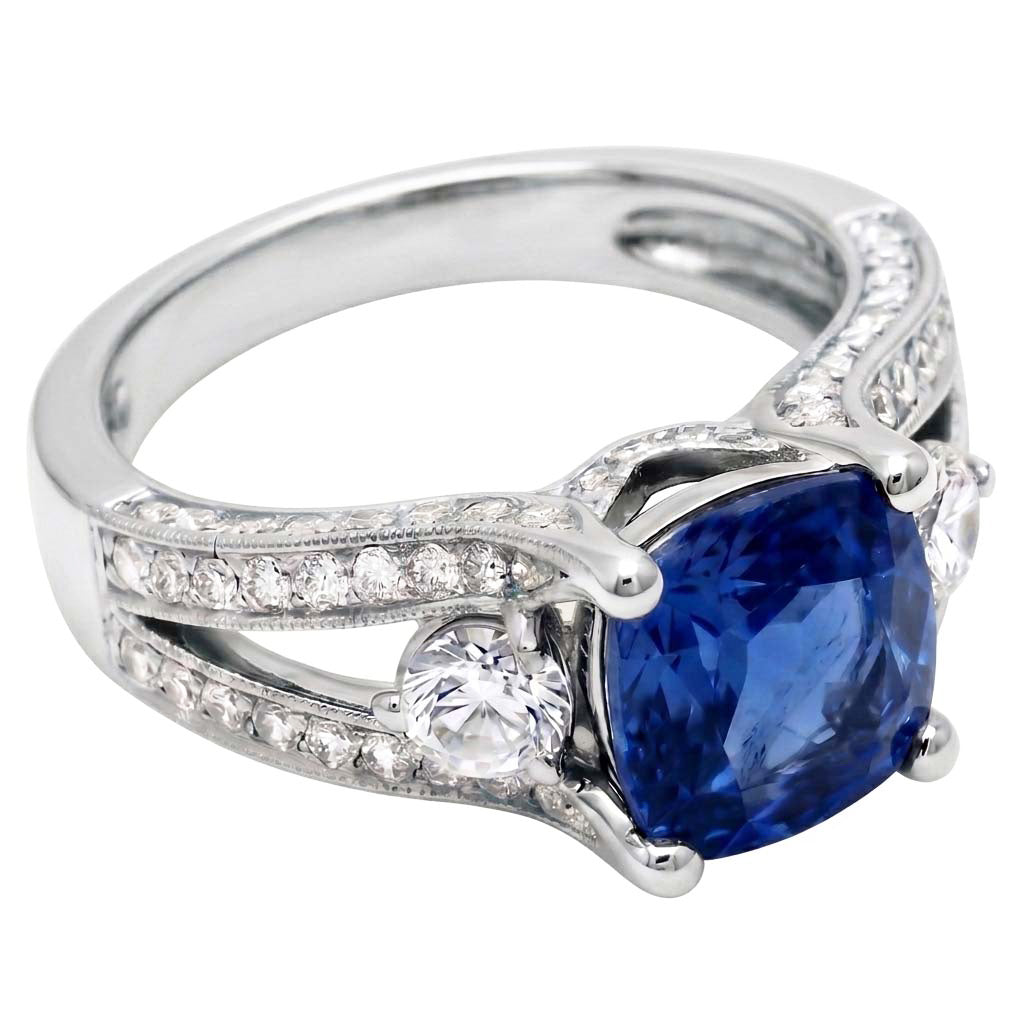 Anello con zaffiro dello Sri Lanka da 5,40 carati e diamanti taglio rotondo in oro bianco 14K
