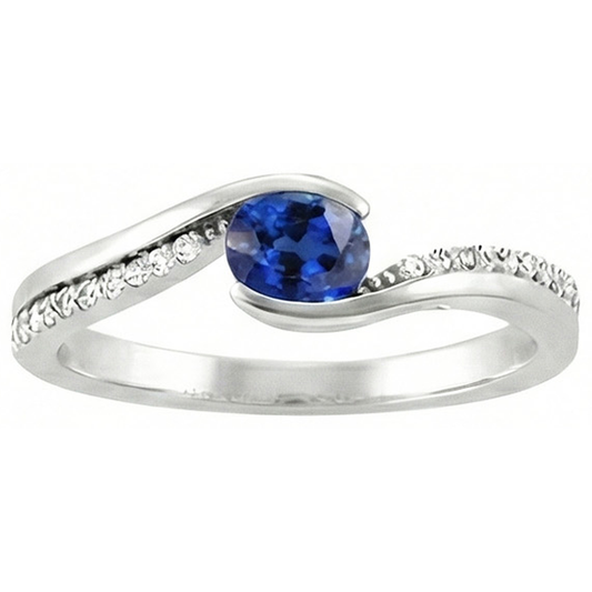 Anello con zaffiro dello Sri Lanka e diamanti a taglio ovale da 2 ct. Oro bianco 14K