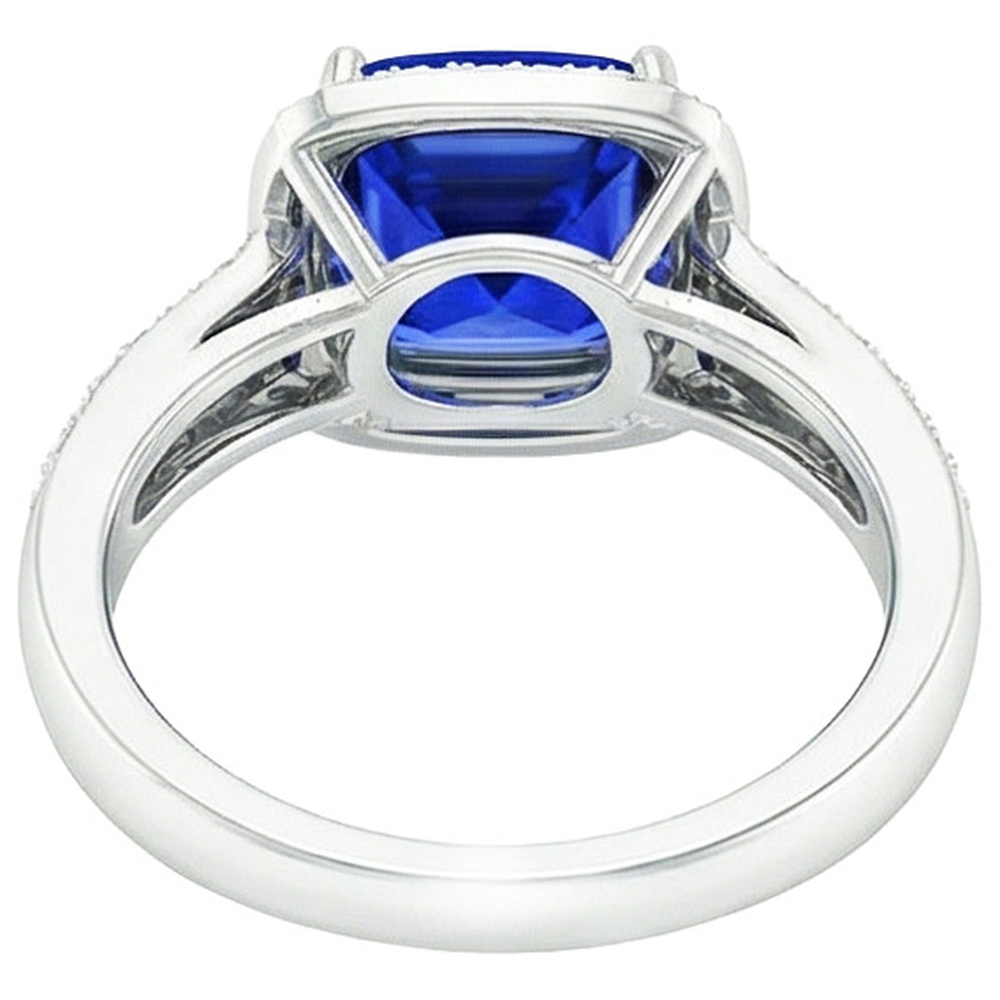 Anello da donna con diamante. cuscino. Halo. zaffiro blu con accenti. 4.50 carati