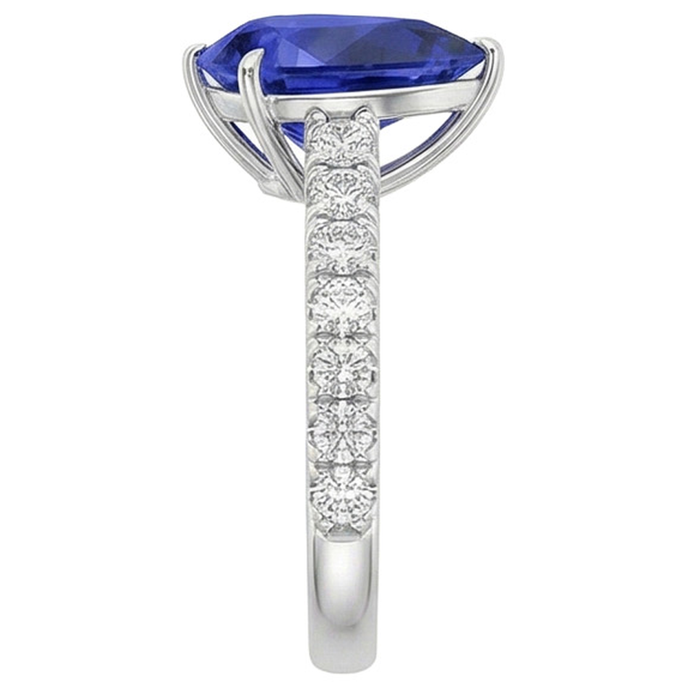 vero pear diamante 5.50carati anello vista di profilo