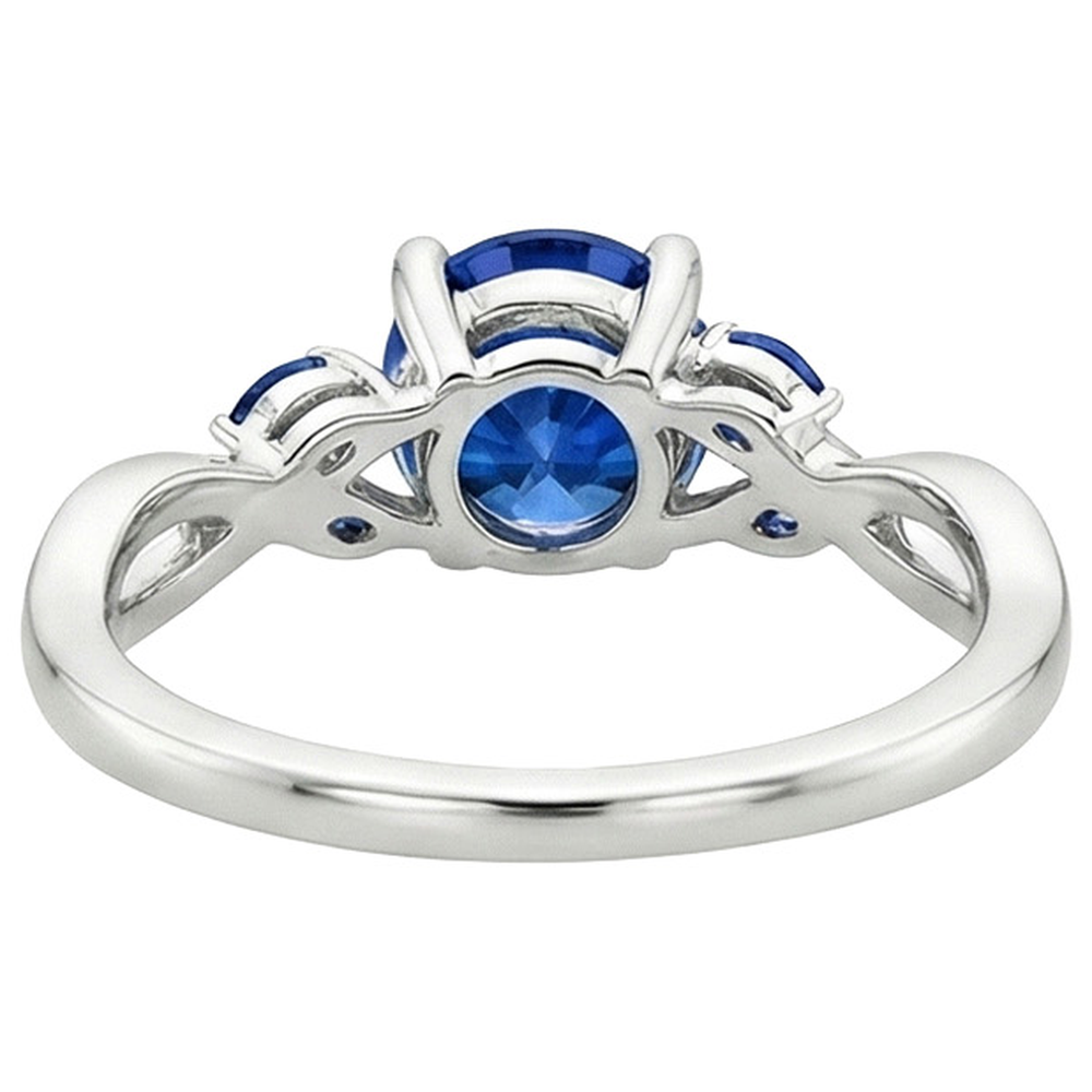 Anello da donna con zaffiri di Ceylon tondi e marquise 2.50 carati