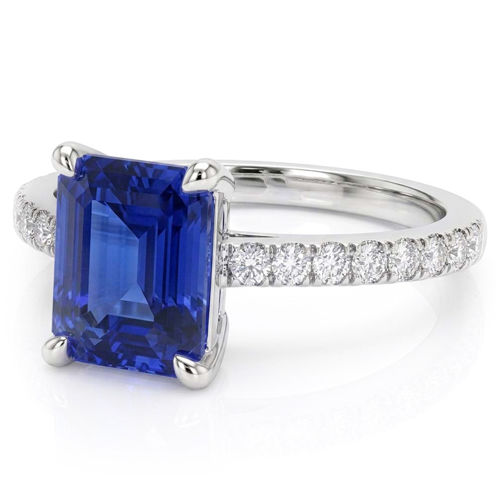 Anello da donna con zaffiro smeraldo 3 carati e pavé di diamanti in oro bianco 14k