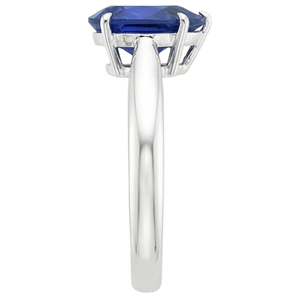vero pear diamante 4carati anello su bianco