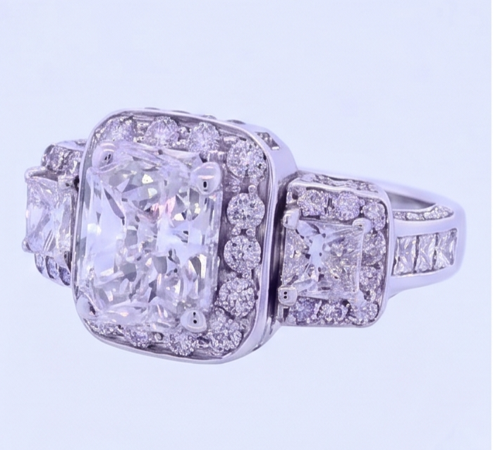 Anello di anniversario con diamante da 3.50 carati ispirato all'annata