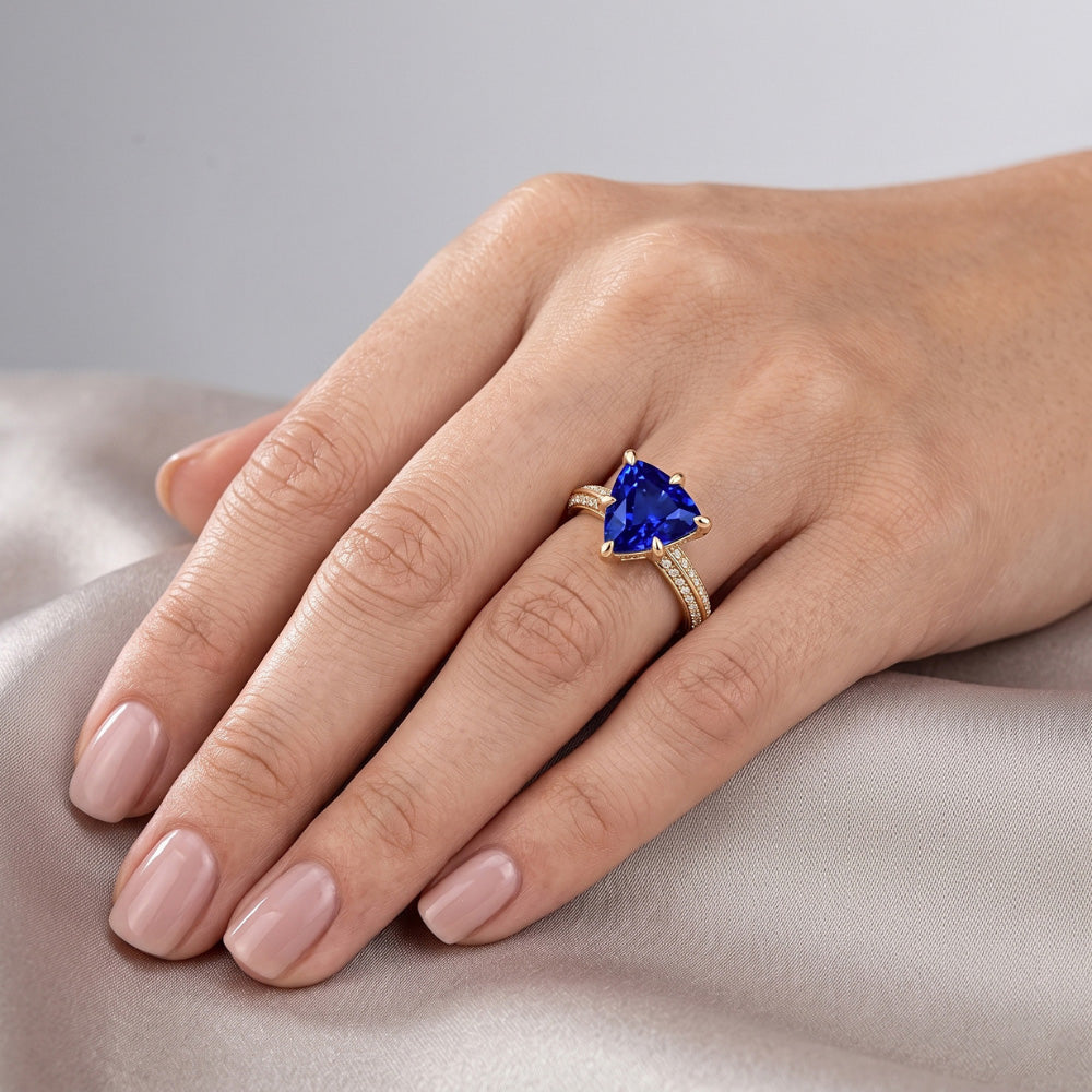 Anello di fidanzamento con diamante a 6 punte Trilioni di zaffiro di Ceylon 2.50 carati