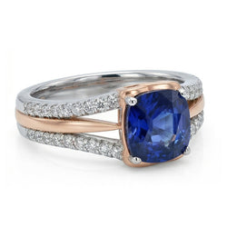 Anello di fidanzamento con diamante bicolore con cuscino zaffiro blu 2.50 carati