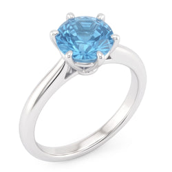 Anello di fidanzamento con diamante blu 2 ct e pietre preziose in oro bianco