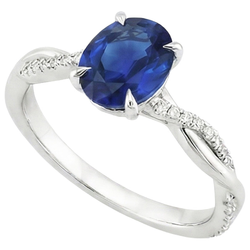 Anello di fidanzamento con zaffiro blu ovale. diamante. gambo intrecciato. 6 carati